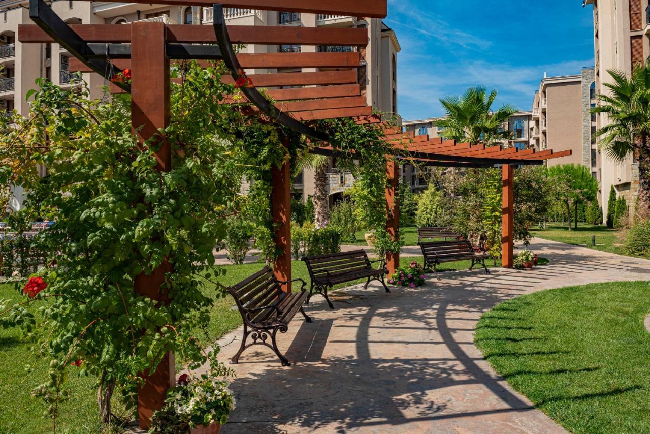 Menada Apartments In Cascadas Slantchev Briag Extérieur photo