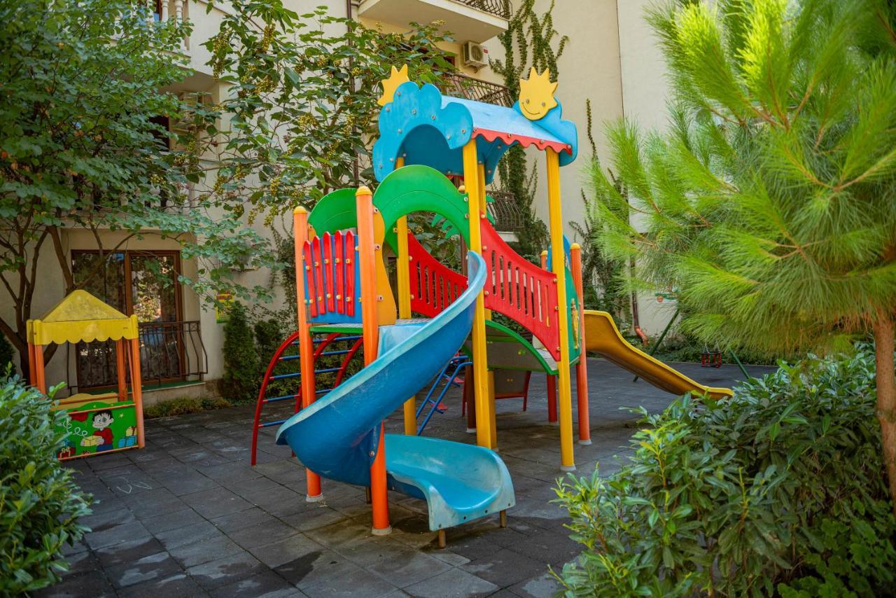 Menada Apartments In Cascadas Slantchev Briag Extérieur photo