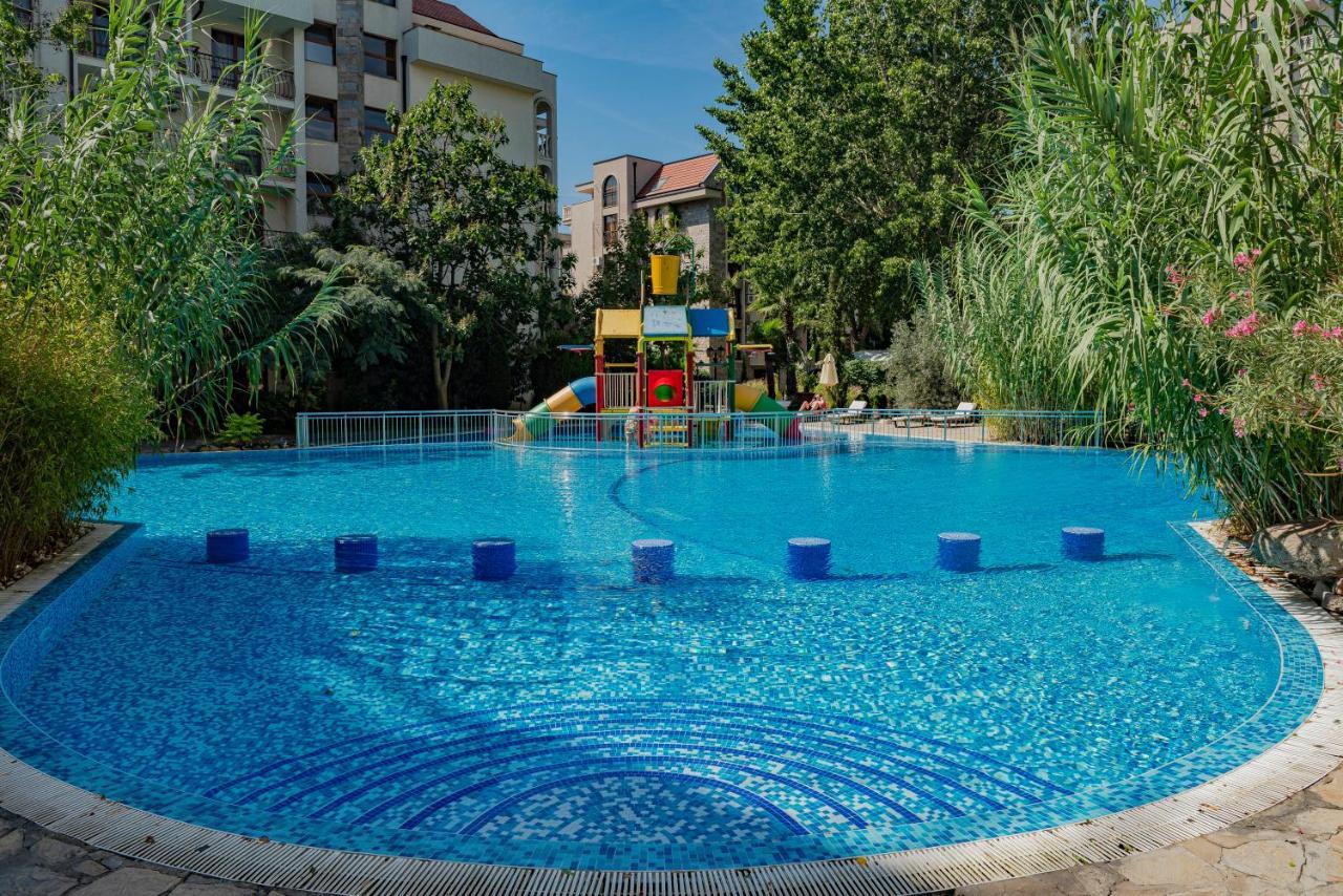Menada Apartments In Cascadas Slantchev Briag Extérieur photo